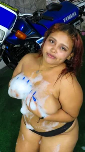 Maily_Brooke The foam in my whole body Pic 4