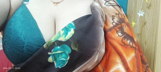 Um 🤗💕 de Beauty_Queen_Soniya Foto