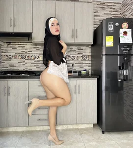 Badra_Abaid: I've been a very bad maid today ( фото)