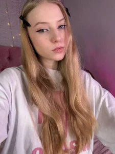 _Milana_Sparkl75_ Public Pic 5