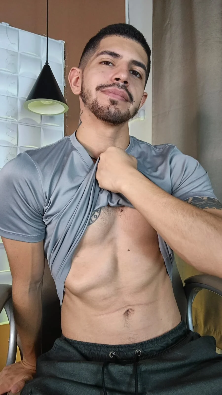 AlejandroStormm Trendaava kuva 4585