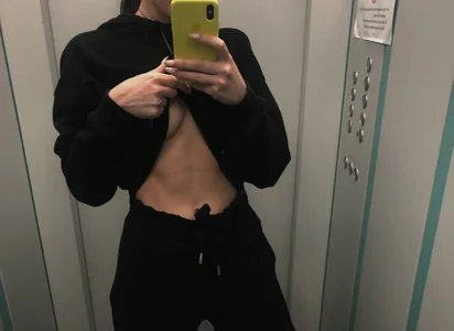 Public od Molly_meowww  4 snímek