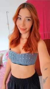 julialex_ Public Pic 4