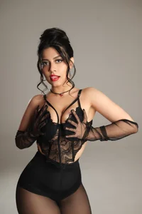 RitaVirginia Passion of black nylon and fur Pic 3
