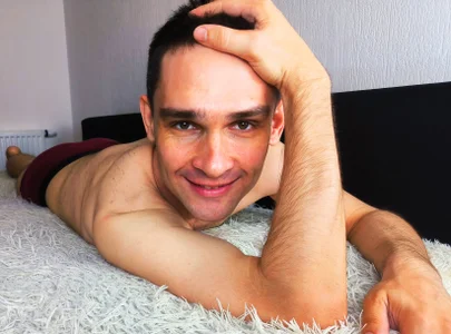 DavidCarroll ❤️⭐I'M LYING IN MY PANTIES Pic