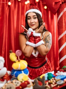 SofiiFoox Merry Christmas 🎄🎀 Pic 2