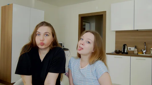 Radiants_two Public Immagine  3