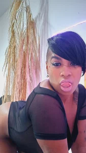 nahiarapalmer19See me图片 4