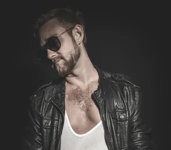 MaxSpadeErotica Headshots зображення