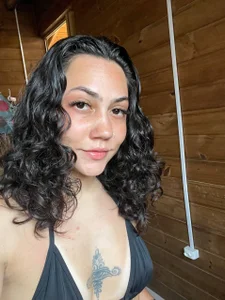 Public de RoseannMcmakin  3 Imagens