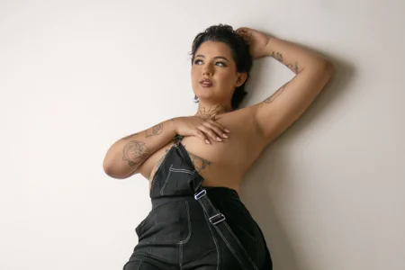 Ala_Rasi_ A bad girl 사진