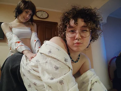 YaniraHalliburton Public Pic 4