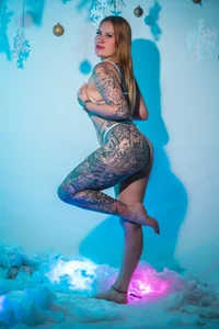 Merry Christmas… come sin with me❄🍒✨ de LIa_Bakeer  8 photos