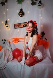 samantaa_liov Check out this mischievous girl who'll make you tremble with fear—or rather, with pleasure👻😈 Pic