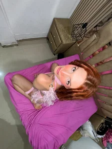 Emma_Lodge sexy girl Pic 6