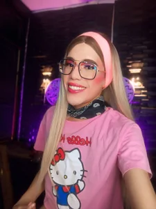 Zdjęcia ATHENEA_VALL my sexy face: 