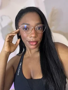aprilebony_ Definitely beautiful Pic 2