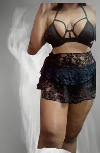 curvy_priya4u Public Foto