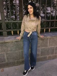 Relaxing sometimes is the best option 😍❤️ de LunaaMillerX  2 Imagens