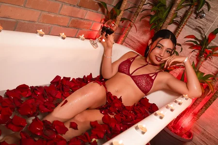 ViolettRouse 👅 Pic 4