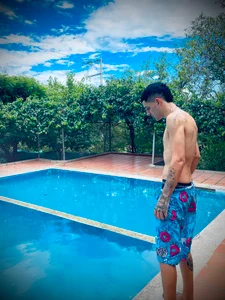 MaxHornyLatin Public Pic 4