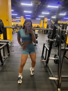 aprilebony_ Gym💪🏻 . fénykép
