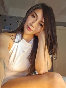 emmily_jane Public Pic