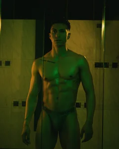 ApoloCruz Taking a shower صورة واحدة|ApoloCruz Taking a shower صورتان|ApoloCruz Taking a shower  2 صور|ApoloCruz Taking a shower  2 صورة