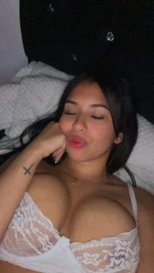 Alana_mitchell18 Public Pic 7