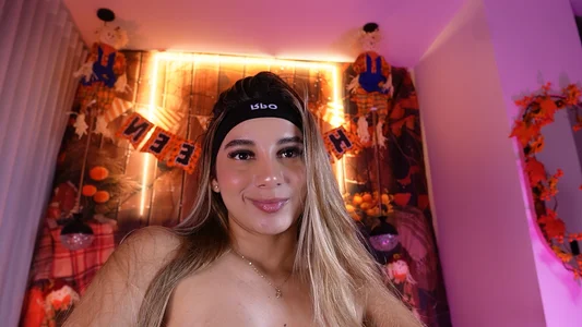celeste_moonx Your moans are a melody that I cannot forget 💋🗣️🙊 Pic 7