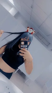 ZoeSkyee_ Public Kuva 5