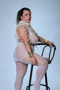 DivaFlammeElegant with pearls🤍 Bild