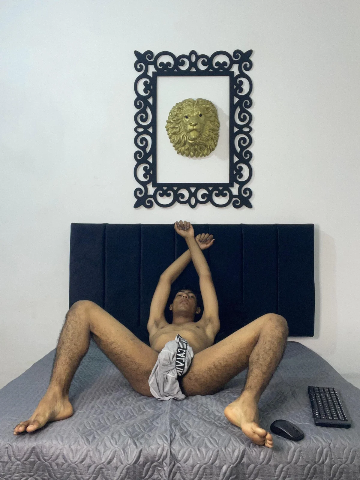 SinBoy_-এর ট্রেন্ডিং  8086টি ছবি