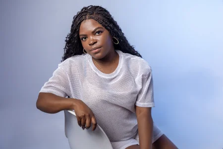 Public de Naomi_Jackson_  4 Imagens