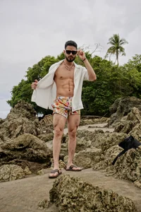 Enjoying on the beach od Josseph1_  4 snímek