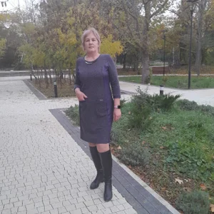 Lisa122188 Public รูป  2