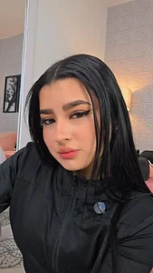 Emilyy_ Public Poză 7