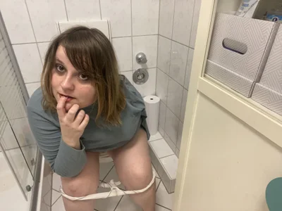 DeutscheAnna Public Pic 4
