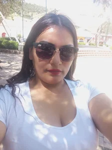 PENELOPELEWISs SELFIES 圖片 3