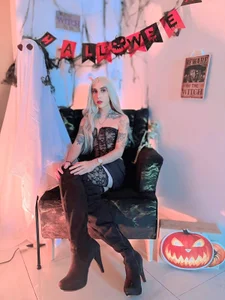 Isabella_Haddad Halloween 2026 jaja 🎃💀  4. fénykép