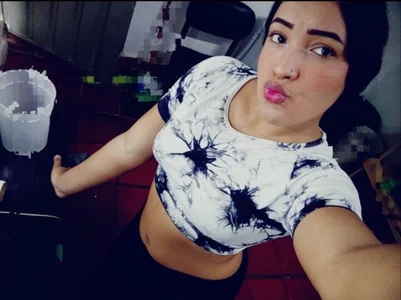 Lucy_Dan Public Pic 3