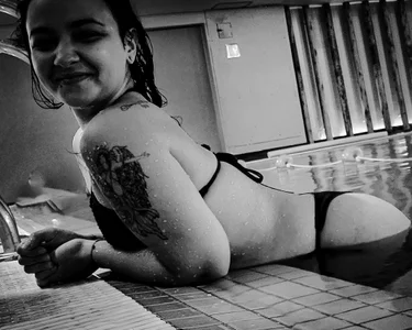 SamanthaUrquiza77's XXX Nude Photo 2
