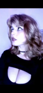 raven_gasai Hello, don't you think I look cute for being 127? 🦇🖤 slika 2