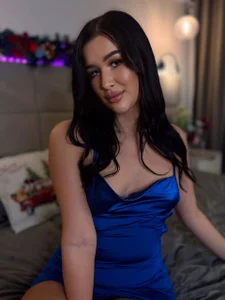 LittleMia- Public Pic 4