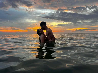 funnysex_3 In the beach Pic 2
