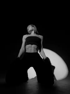 JiaLiss damn sexy, huh? Pic 4