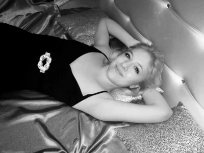 HeronDenni Public  5টি ছবি