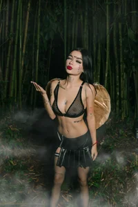 scarlettvelvet_: Halloween 2025 🔥 ( 4 фото)