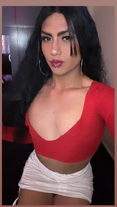 Lauragohott 😙 Pic