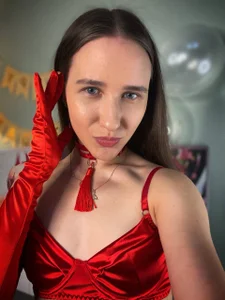 MaudAle Red ass Immagine  4